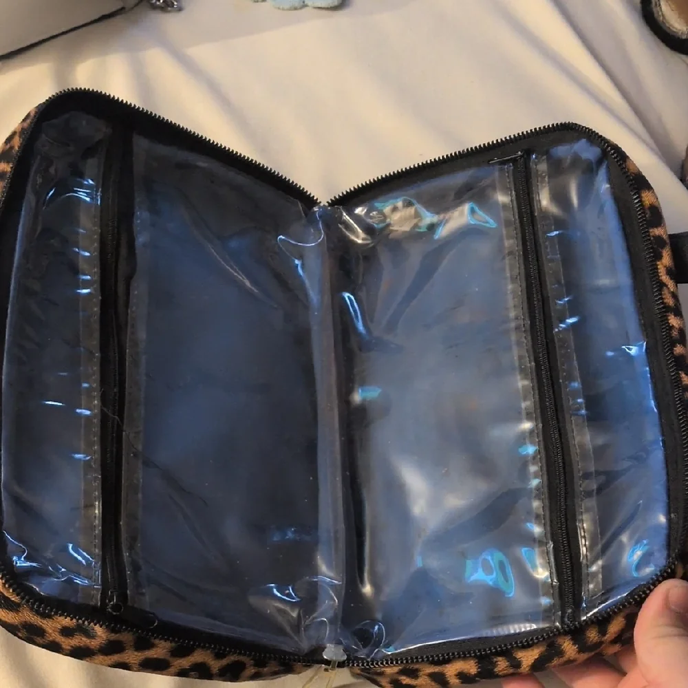 Nicole Miller New York Makeup Bag
